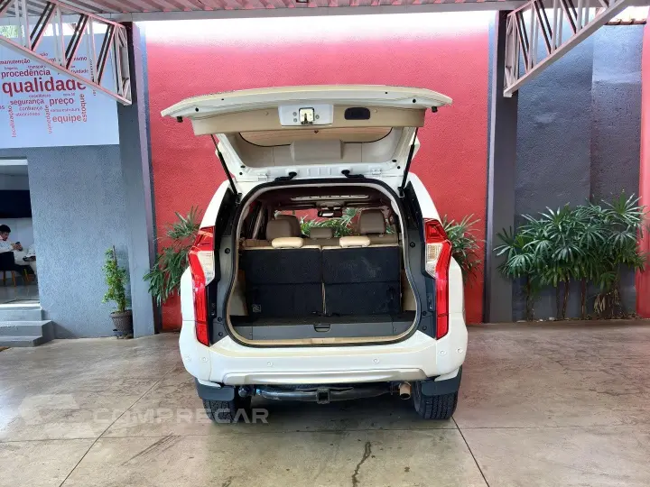 PAJERO SPORT 2.4 16V MIVEC TURBO DIESEL HPE AWD AUTOMÁTICO