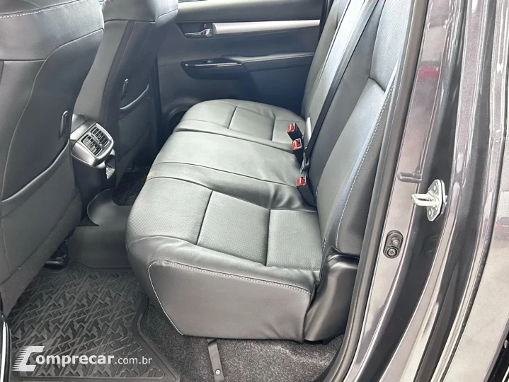 HILUX 2.8 D-4D TURBO CD SRX PLUS 4X4 AUTOMÁTICO