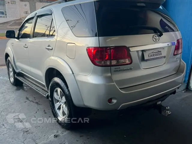 HILUX SW4 - 3.0 SRV 4X4 16V TURBO INTERCOOLER 4P AUTOMÁTICO