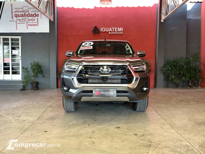 HILUX 2.8 D-4D TURBO DIESEL CD SRX 4X4 AUTOMÁTICO