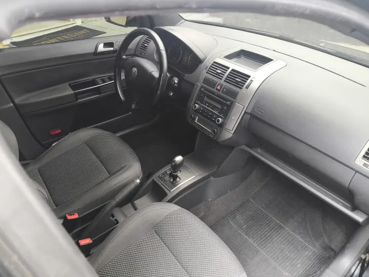 POLO 1.6 MI Sportline 8V