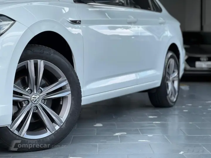 JETTA 1.4 250 TSI TOTAL FLEX R-LINE TIPTRONIC