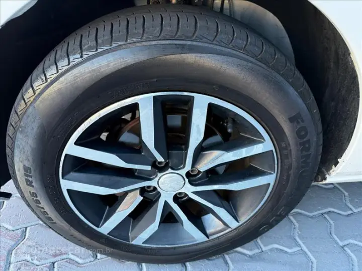 GOL 1.0 MI Trendline 8V