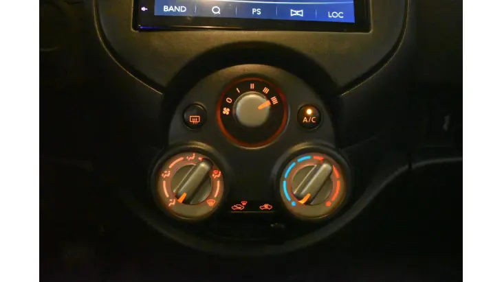 MARCH - 1.6 SV 16V 4P MANUAL