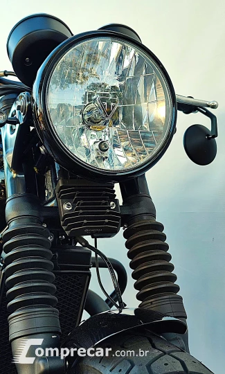 TRIUMPH BONNEVILLE T100 BLACK 900