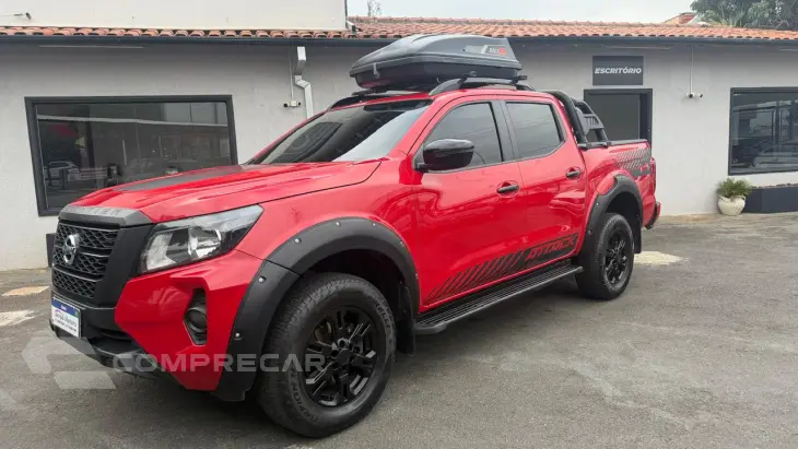 Frontier 2.3 ATTACK CABINE DUPLA 4X4 BI-TURBO DIESEL AUTOMÁT