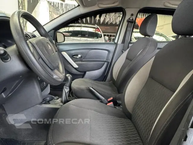 SANDERO - 1.0 12V SCE EXPRESSION 4P MANUAL