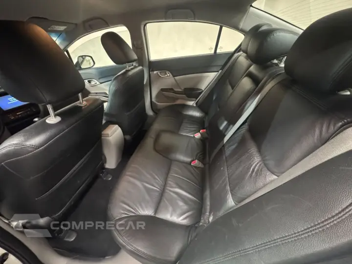 Civic 1.8 16V 4P FLEX LXS AUTOMÁTICO