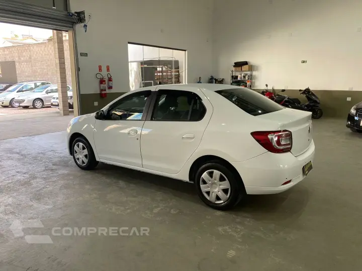 Logan 1.6 Expression 8V Flex 4P Manual