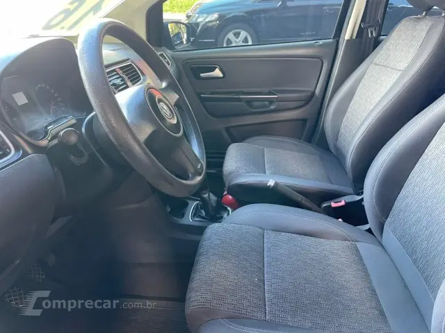 FOX - 1.6 MI 8V 4P MANUAL