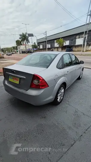 FOCUS 1.6 GL Sedan 16V