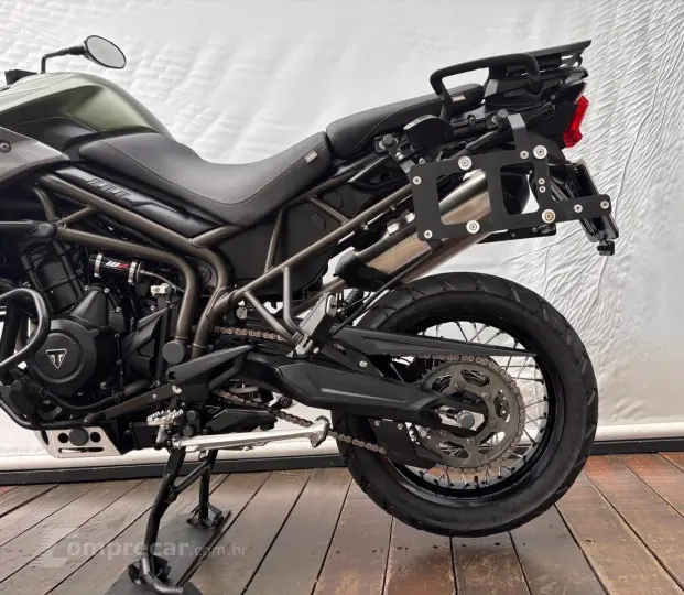 TRIUMPH TIGER 800 XCA