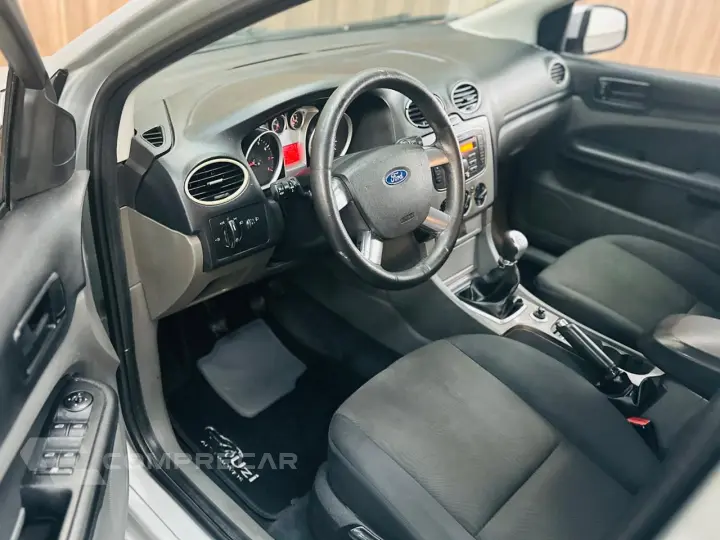 FOCUS 1.6 8V