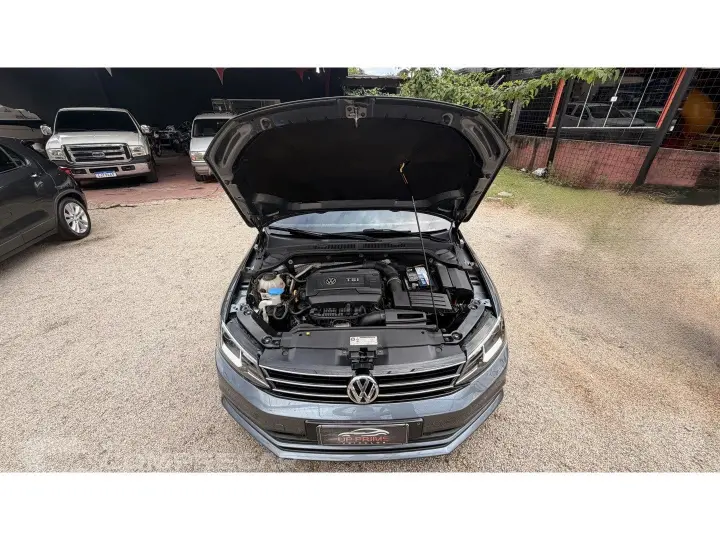 JETTA 2.0 TSI HIGHLINE 211CV GASOLINA 4P TIPTRONIC