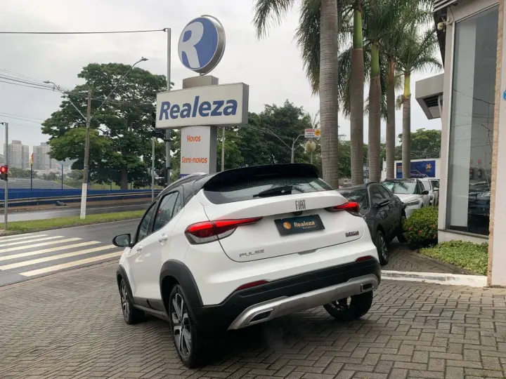 PULSE IMPETUS 1.0 TURBO 200 Flex Aut.