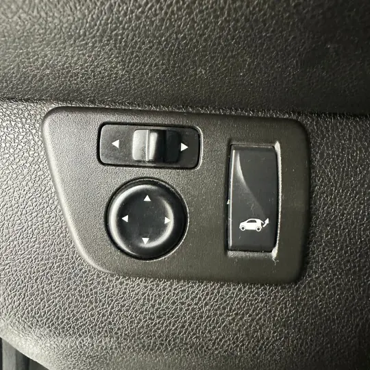 Kwid KWID Intense 1.0 Flex 12V 5p Mec.