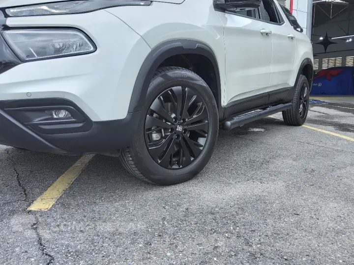 TORO 1.3 TURBO 270 FLEX VOLCANO AT6