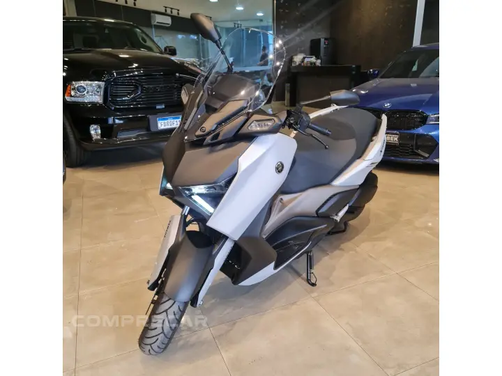 XMAX 250 CONNECTED ABS