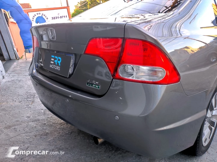 CIVIC 1.8 LXL 16V