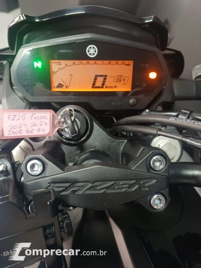 FZ25 FAZER LE (PANTERA NEGRA)