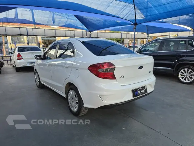 KA + - 1.5 TI-VCT SE PLUS SEDAN MANUAL