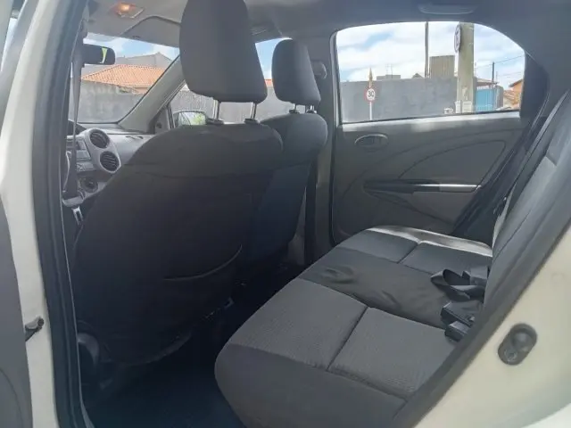 ETIOS SEDAN - 1.5 XS SEDAN 16V 4P MANUAL