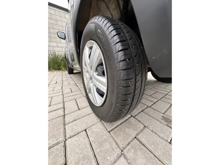 KWID 1.0 12V SCE FLEX ZEN MANUAL