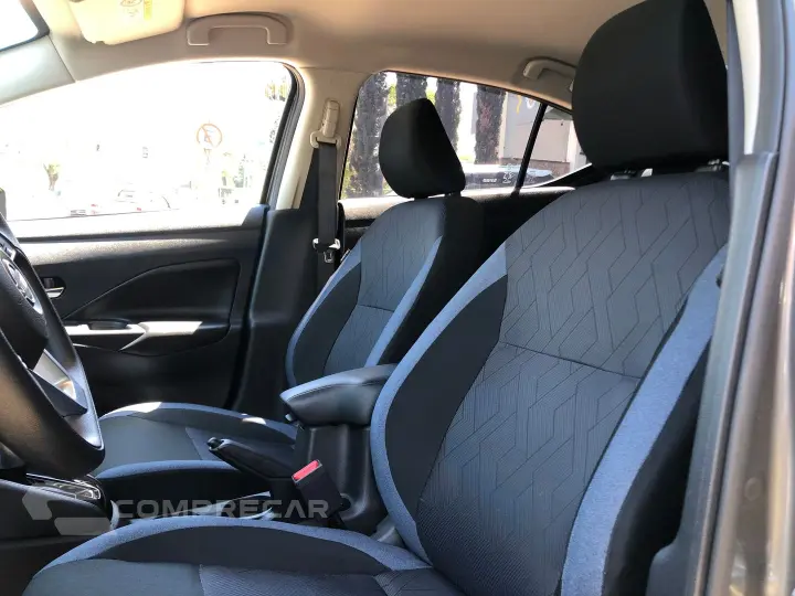Versa 1.6 16V Flex Advance Xtronic