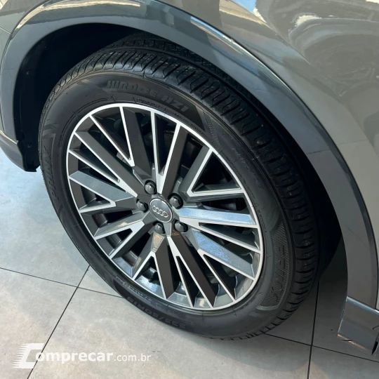 Q3 Black Ed. 1.4 TFSI Flex/Black S-tron.