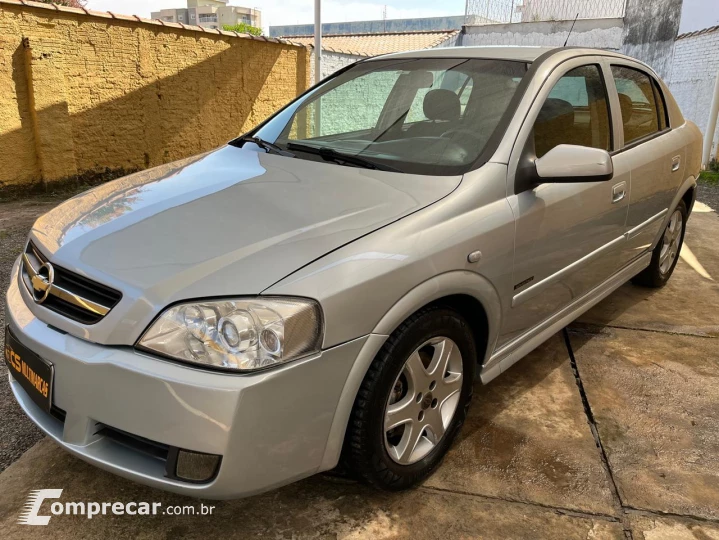 ASTRA 2.0 MPFI Advantage 8V