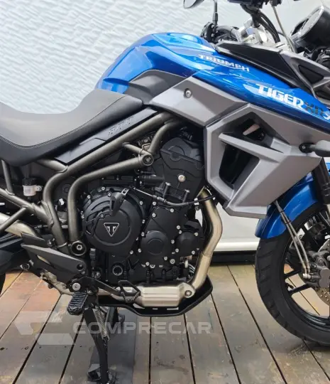 TRIUMPH TIGER 800 XRX