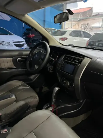 GRAND LIVINA 1.8 16V