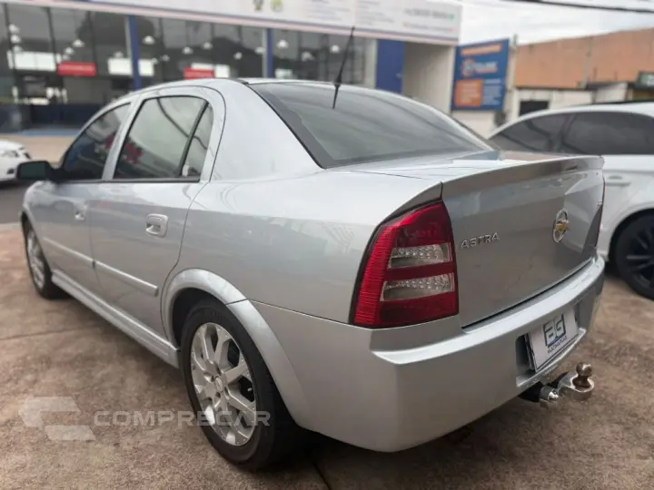 Astra Sed. Advant. 2.0 8V MPFI FlexP. 4p