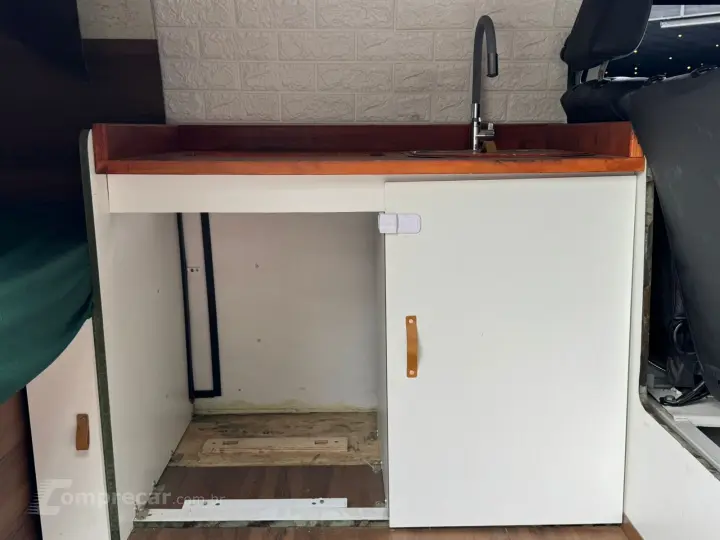 KOMBI 1.4 MI Furgão 8V