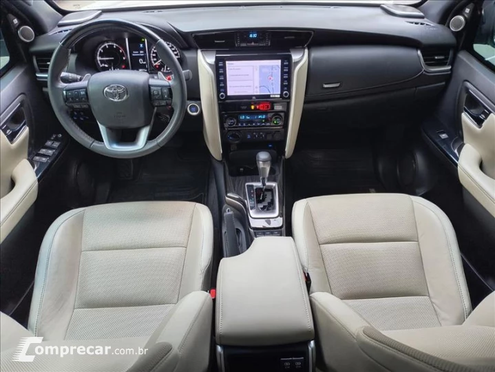 HILUX SW4 2.8 D-4d Turbo Diamond 7L 4X4
