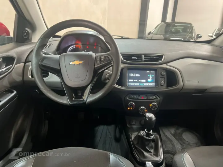 Onix Hatch 1.4 4P FLEX LT