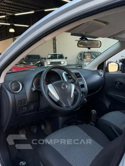 VERSA 1.0 12V FlexStart 4p Mec.