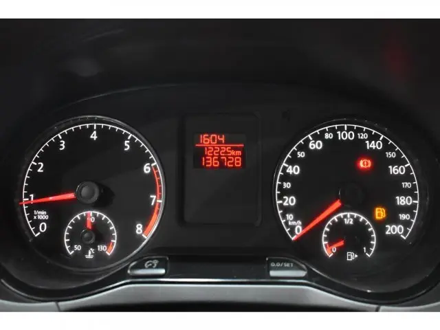 FOX - 1.0 MI TRENDLINE 8V 4P MANUAL