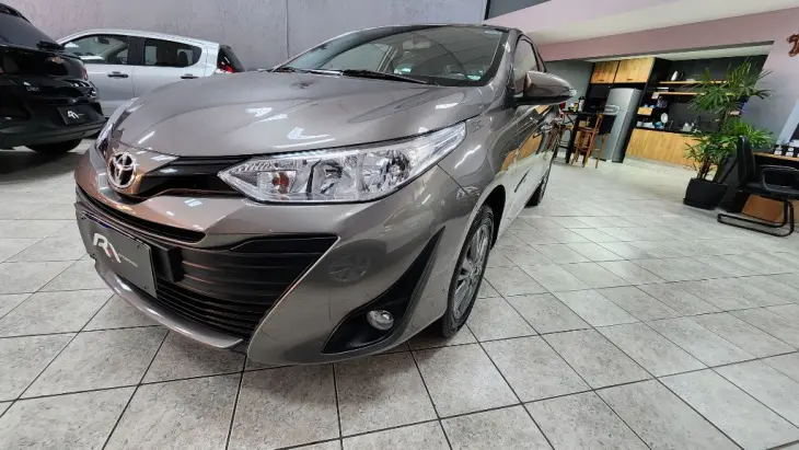 YARIS XL Plus Con. Sed. 1.5 Flex 16V Aut