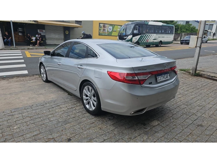 AZERA 3.0 MPFI GLS V6 24V GASOLINA 4P AUTOMÁTICO
