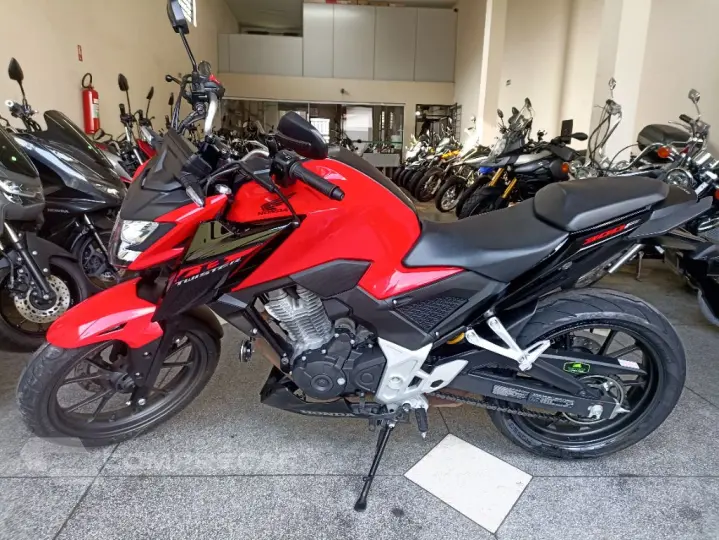 CB 300F Twister Flex
