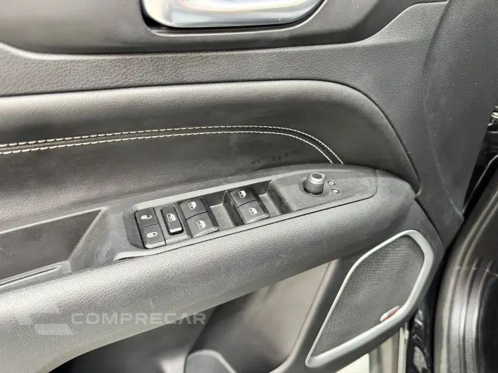 COMPASS 1.3 T270 TURBO FLEX LONGITUDE AT6