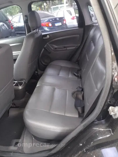 FIESTA 1.6 Rocam SE Plus Sedan 8V