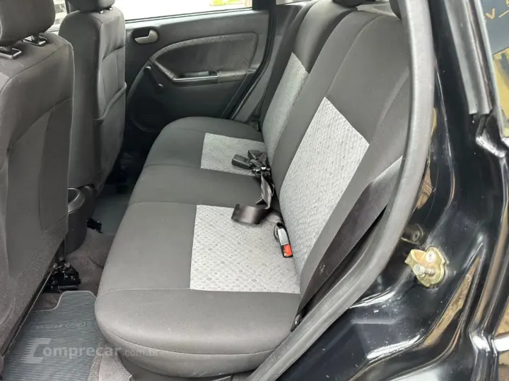 Fiesta 1.6 8V Flex/Class 1.6 8V Flex 5p