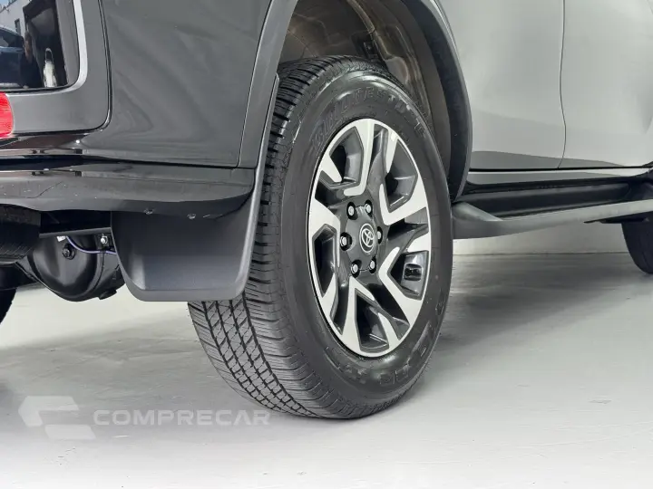 HILUX SW4 2.8 SRX Diamond 4X4 7 Lugares 16V Turbo Intercoole