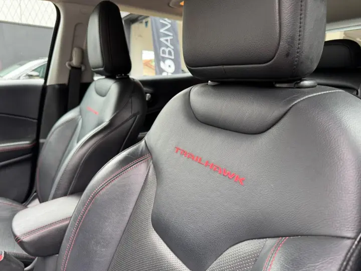 Compass 2.0 16V Diesel Trailhawk 4X4 Automático