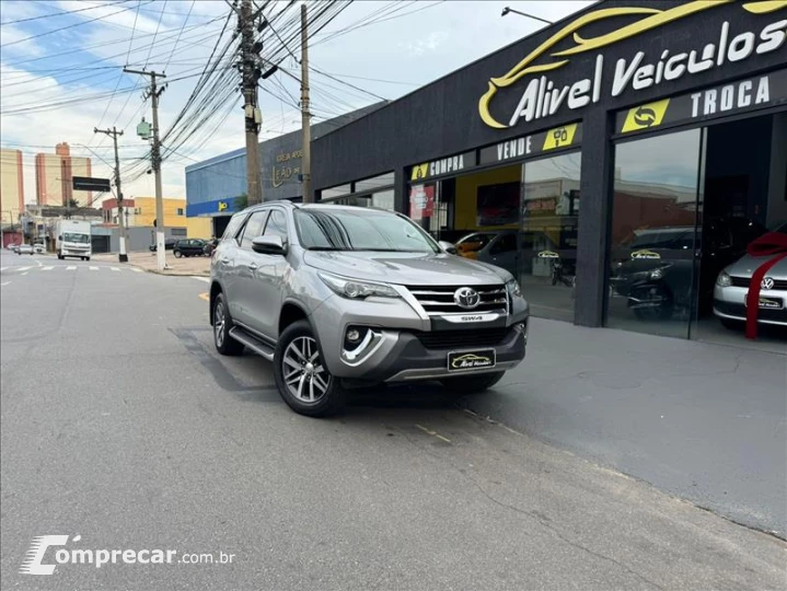 HILUX SW4 2.8 SRX 4X4 7 Lugares 16V Turbo Intercooler
