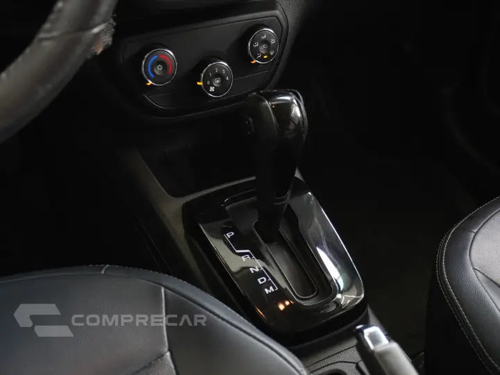 SPIN PREMIER 7L 1.8 8V ECONOFLEX 4P C/AR - AUTOMÁTICO