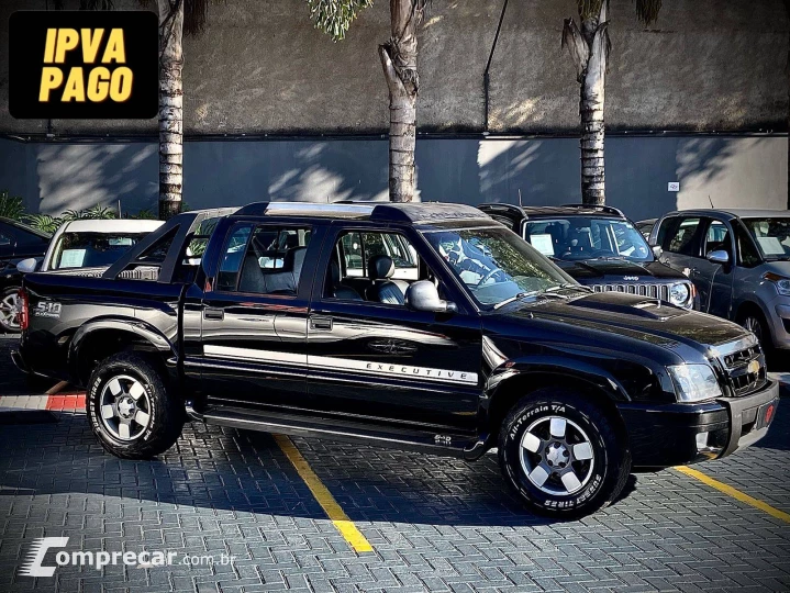 S10 2.4 MPFI Executive 4X2 CD 8V