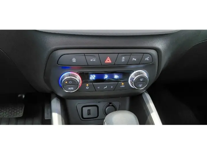 ONIX 1.0 TURBO FLEX PREMIER AUTOMÁTICO